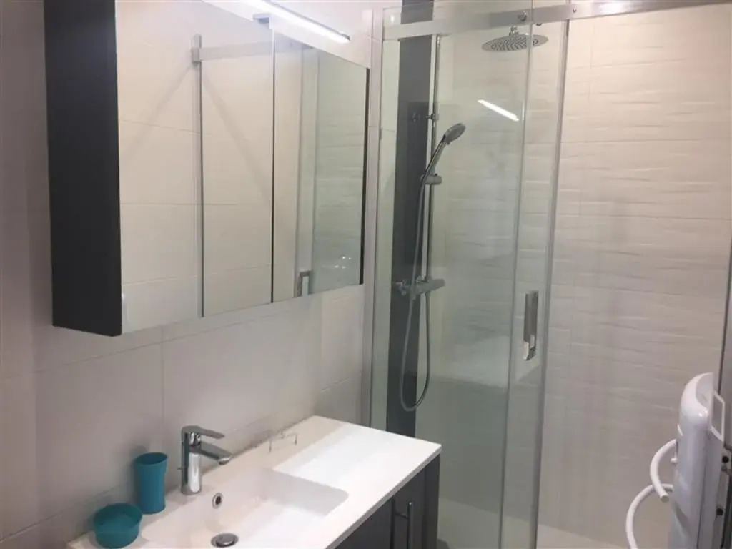 Appartement Mont-Dore, 3 pièces, 6 personnes - FR-1-415-67