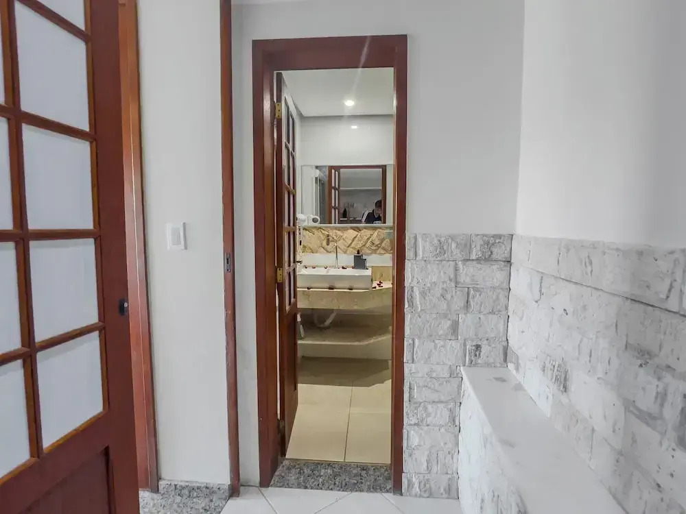 Luxo e Praia Exclusiva para Casal