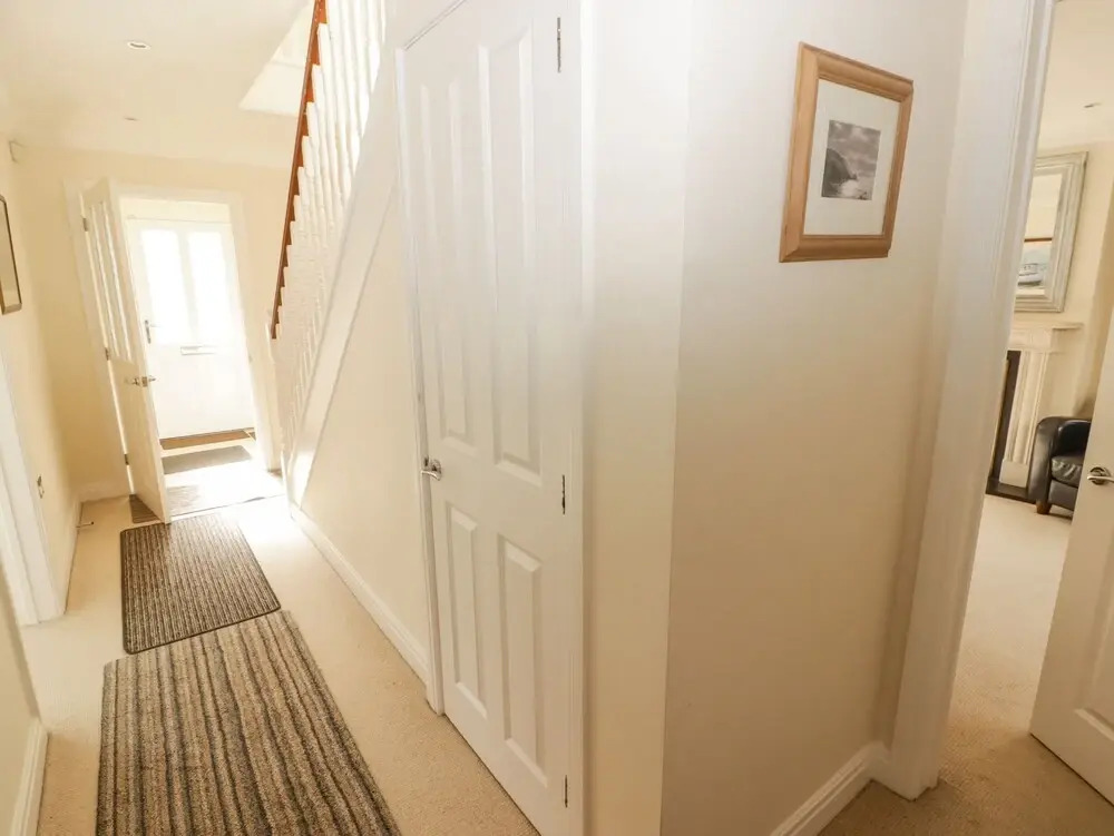 3 Strawberry Close