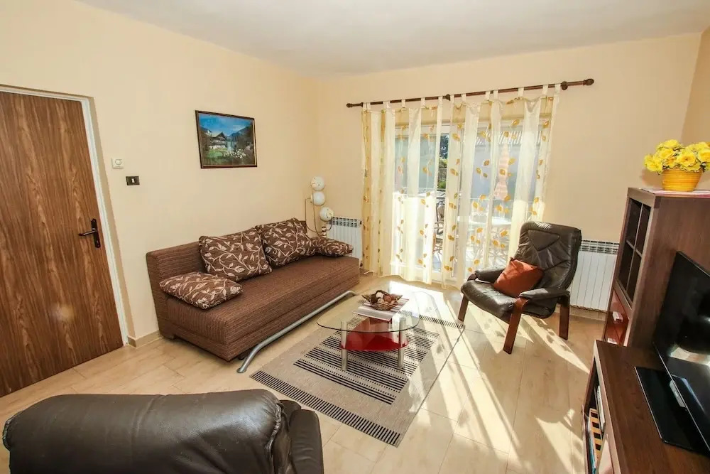 Apartments Loredana / Three Bedrooms A1