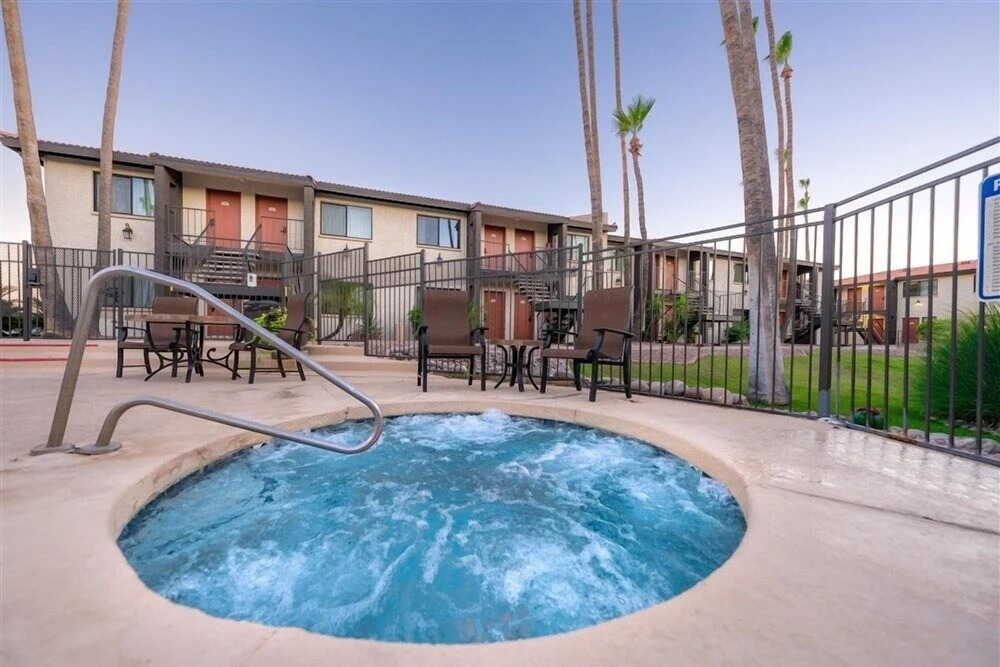 143 Fully Furnished 1BR Suite-Pet Friendly! by RedAwning