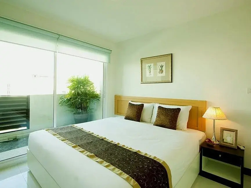 The Laurel Suite