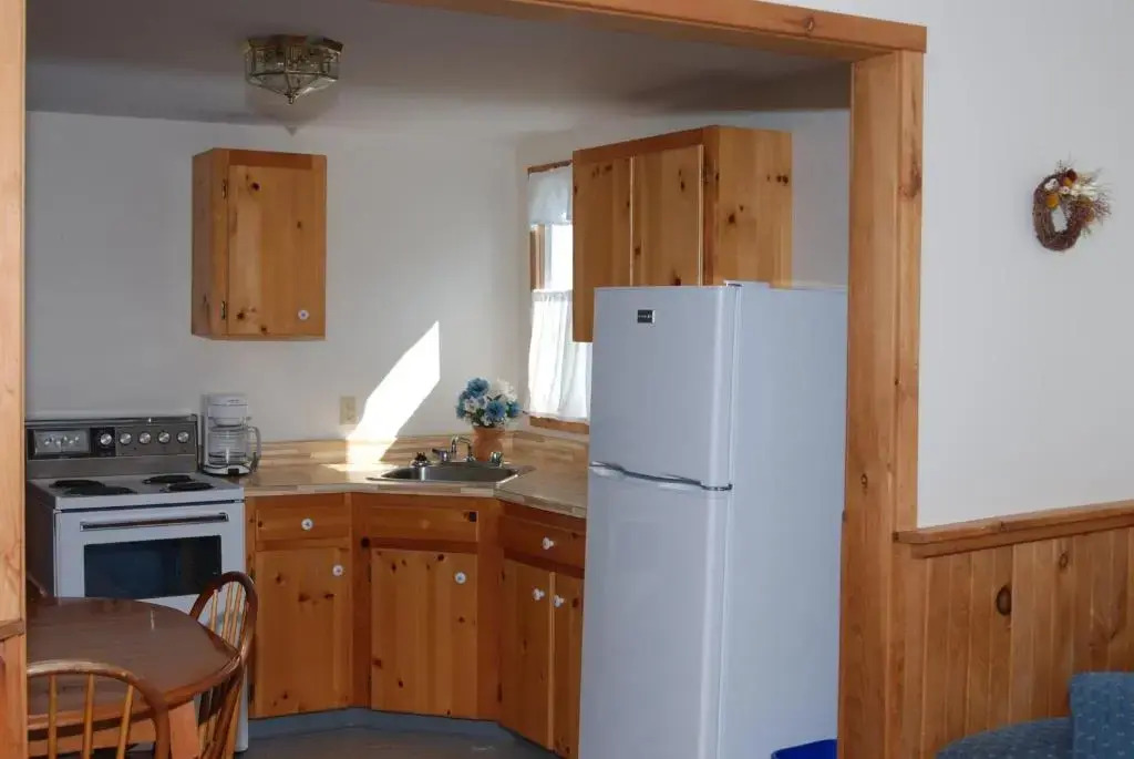 Shining Waters - Ingleside Cottages