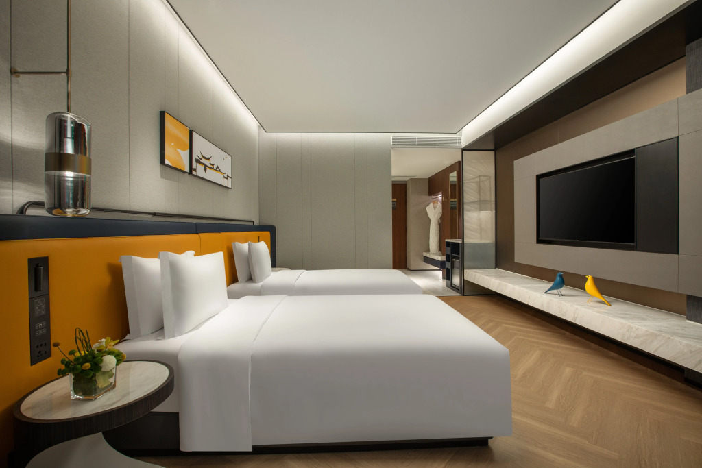 voco Hefei Binhu by IHG