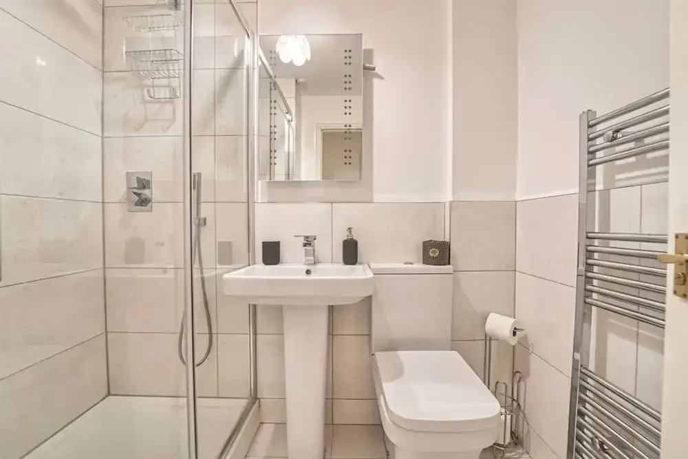 Host Stay Lion Court