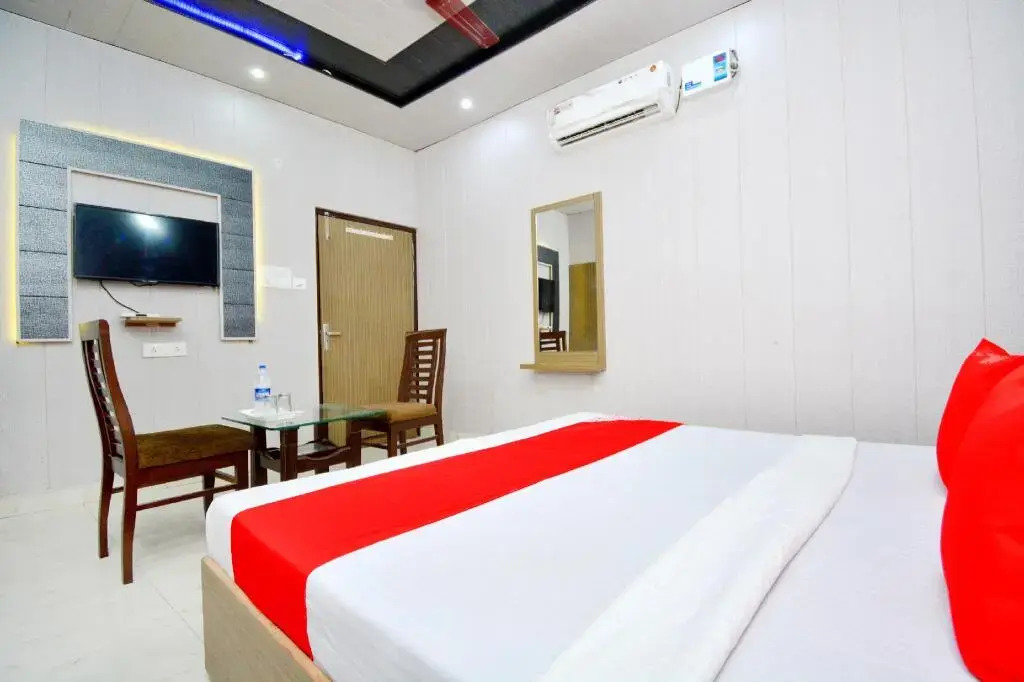 Hotel Arora Inn by OYO Rooms