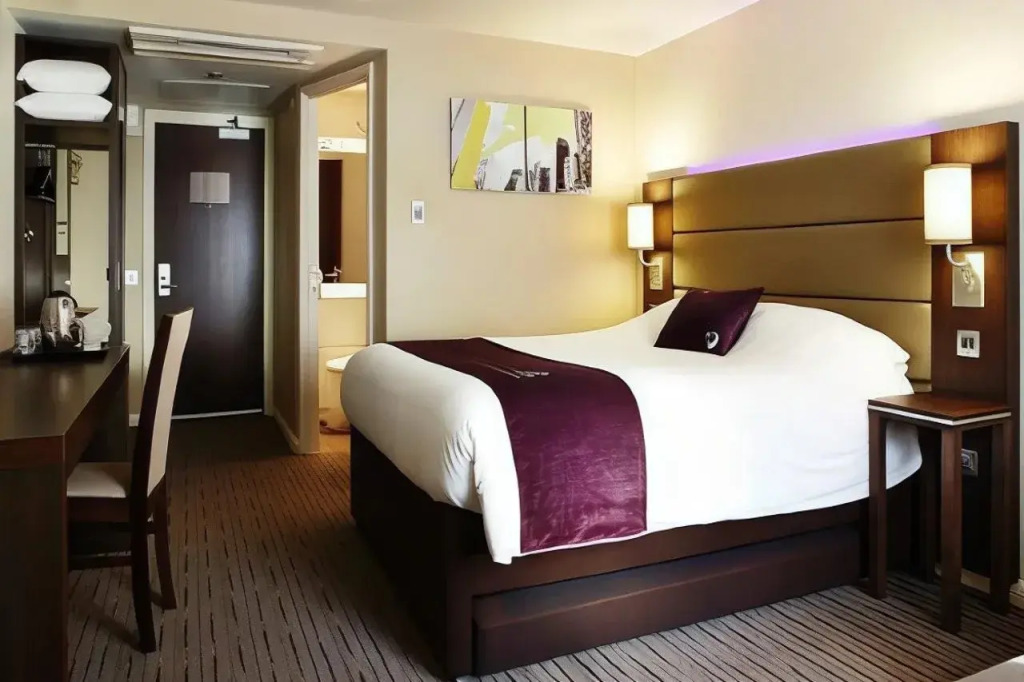 Premier Inn Manchester (Denton)
