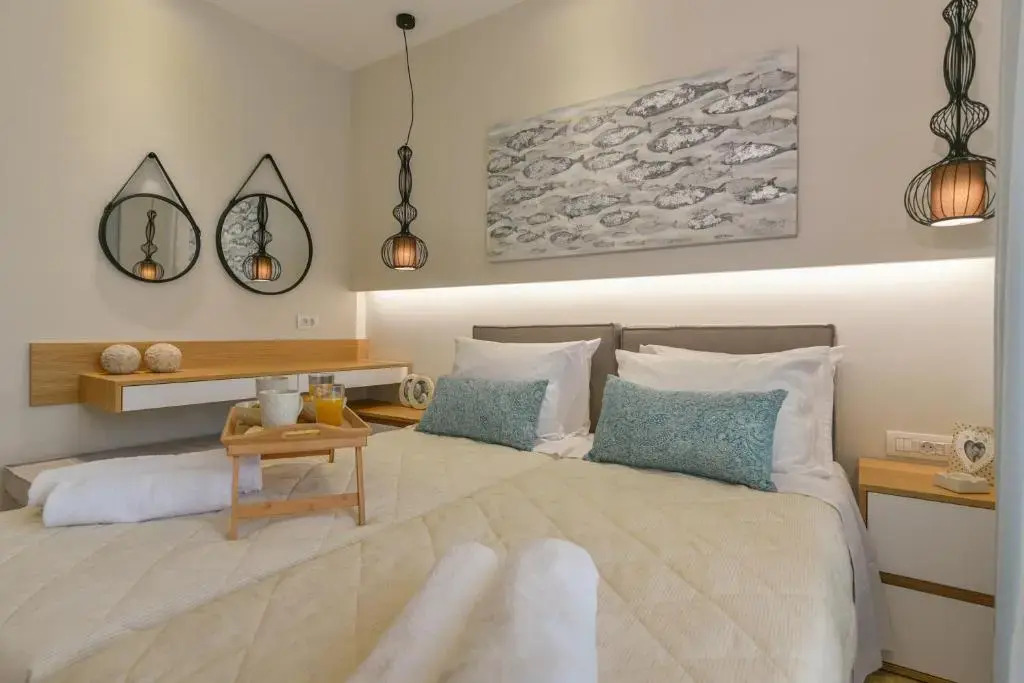 Tarsia Homes & Suites