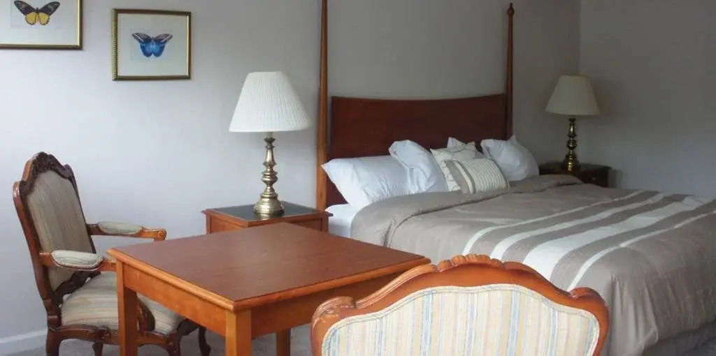 High Meadows Inn