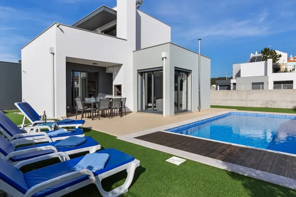 Family Villa with Terrace and Pool