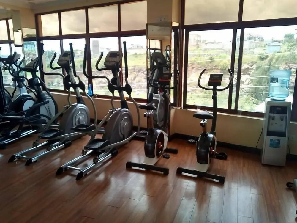 Tripple Os Hotel