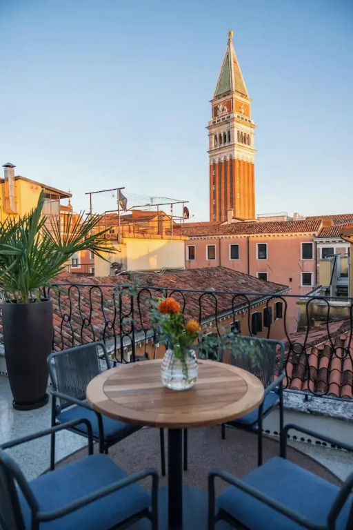 Palazzo Rota Luxury Apartments