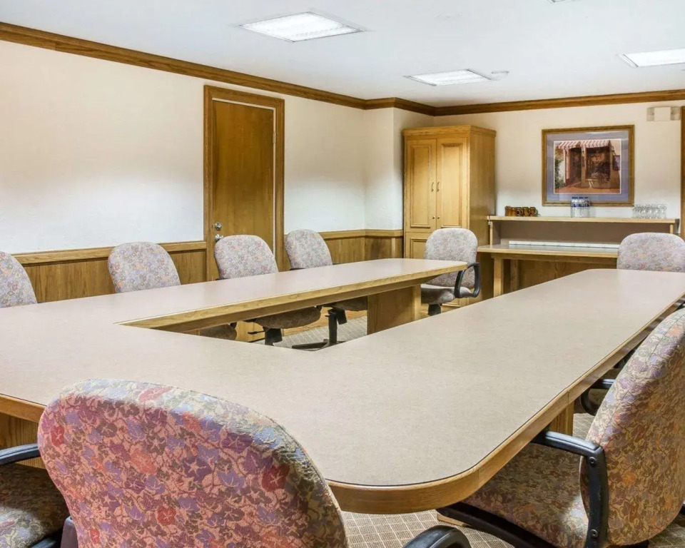 Quality Inn & Suites Monroe