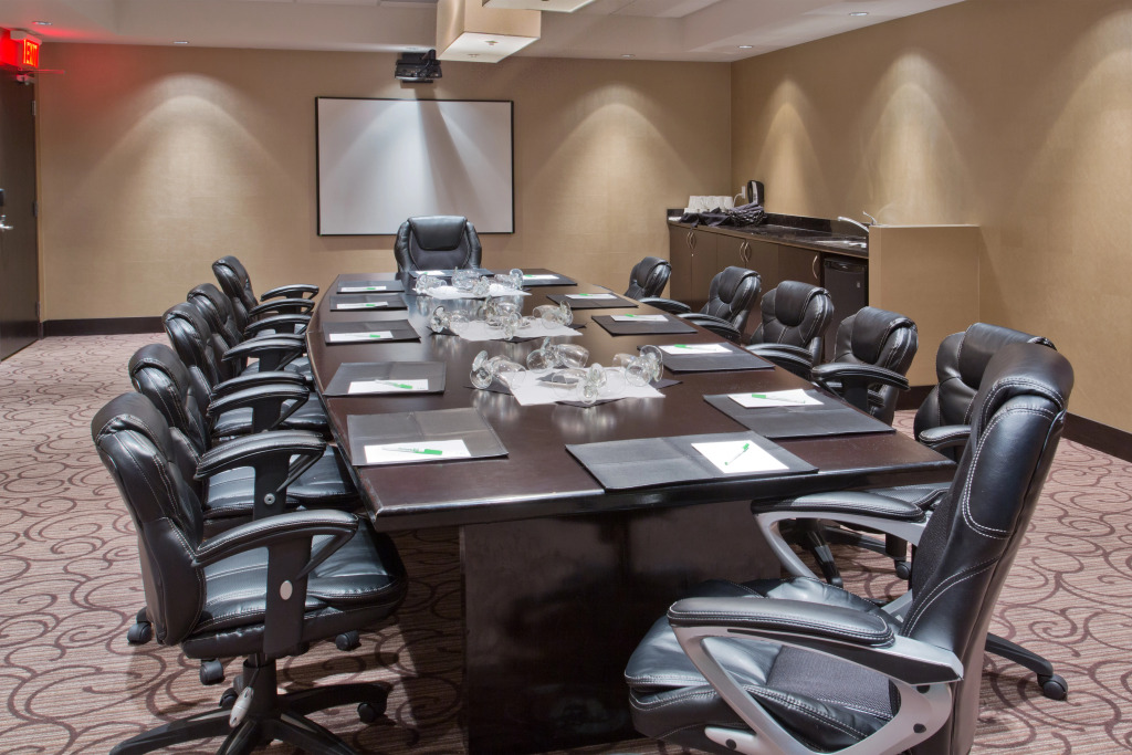 Holiday Inn Hotel & Suites Red Deer by IHG