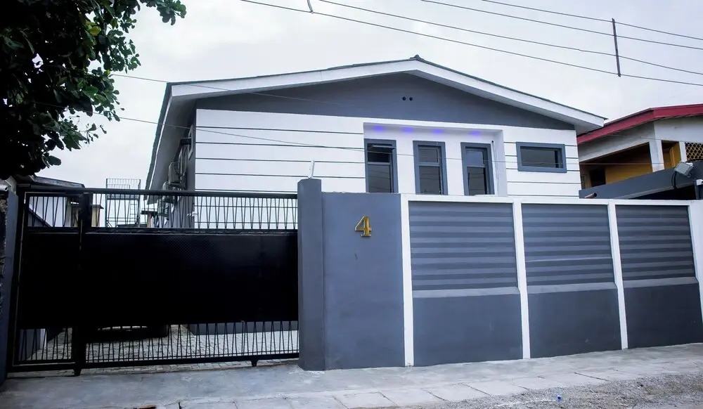 House 2 Guest House
