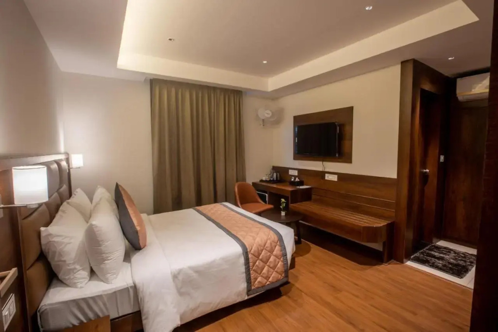 Golden Fortune Inn Hotel
