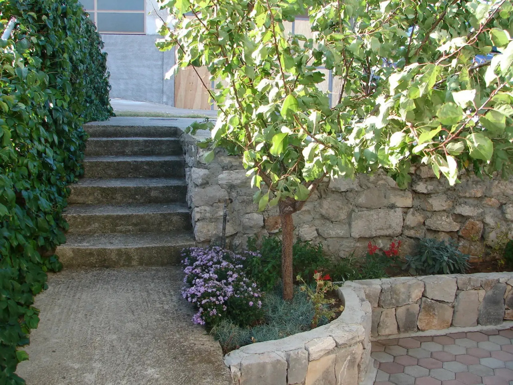 Apartment Petri - close to the sea: A2 Zuti  Tisno, Island Murter