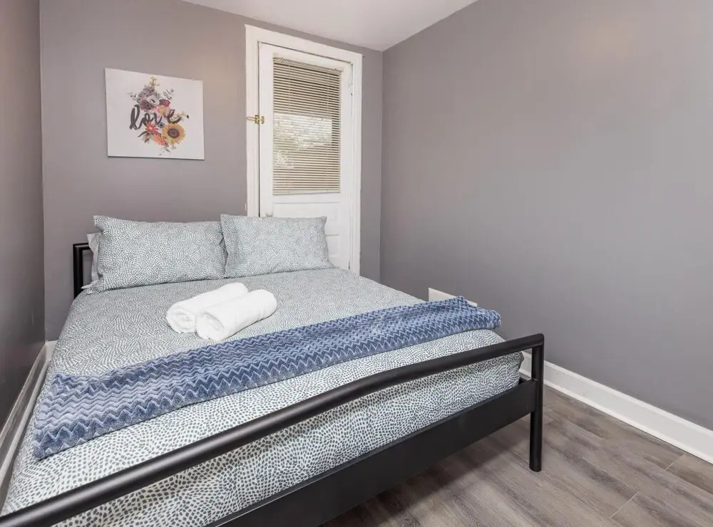 Newly Renovated Modern 3BR Apt With Netflix - Prime Walk Score