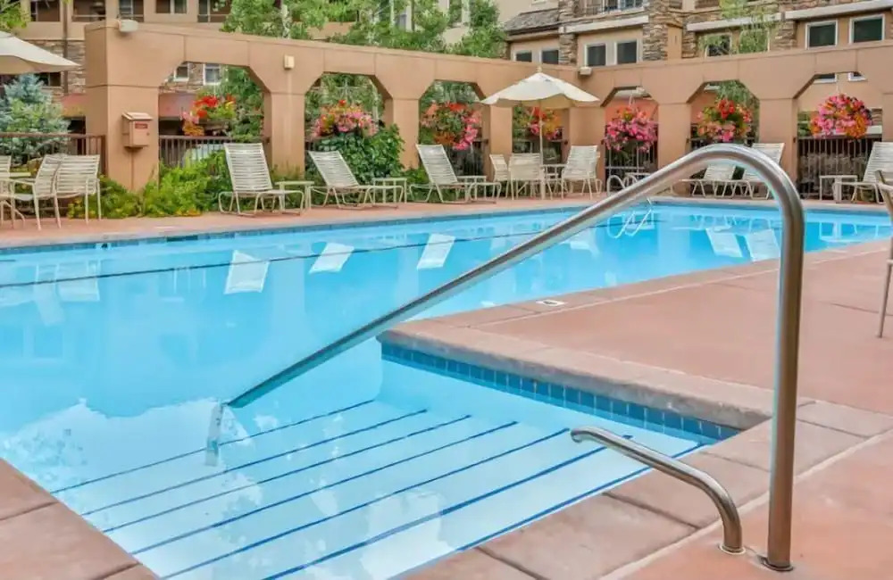 Ski In Ski Out 4 Bedroom Residence In Snowmass Village