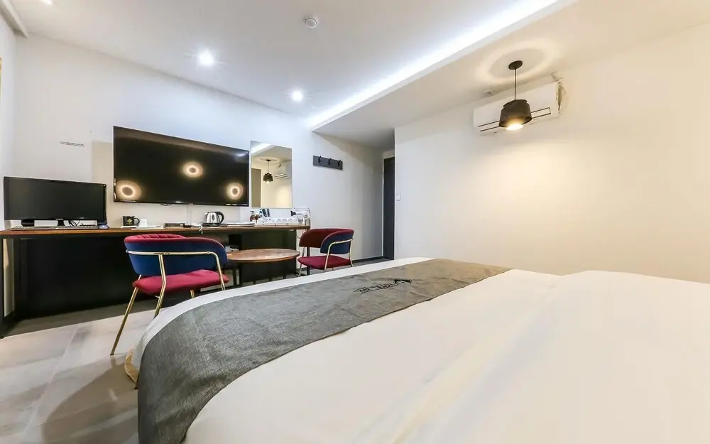 Chungju Lie Hotel