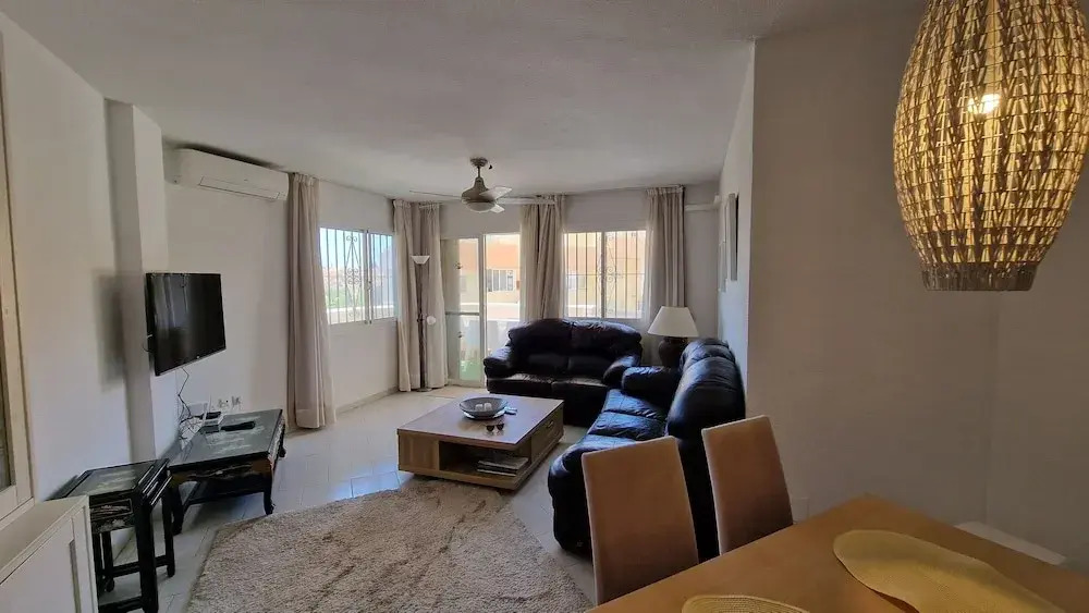 Sunny Seaside Retreat in Calahonda, sea View, Pool