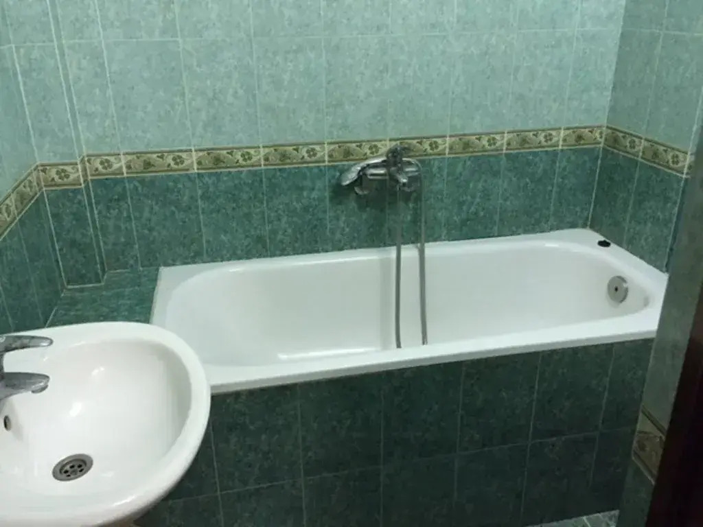 Hoa Binh Hotel Hue