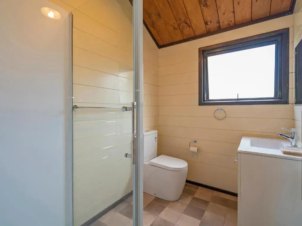 Sky Blue Bach - Whitianga Holiday Home