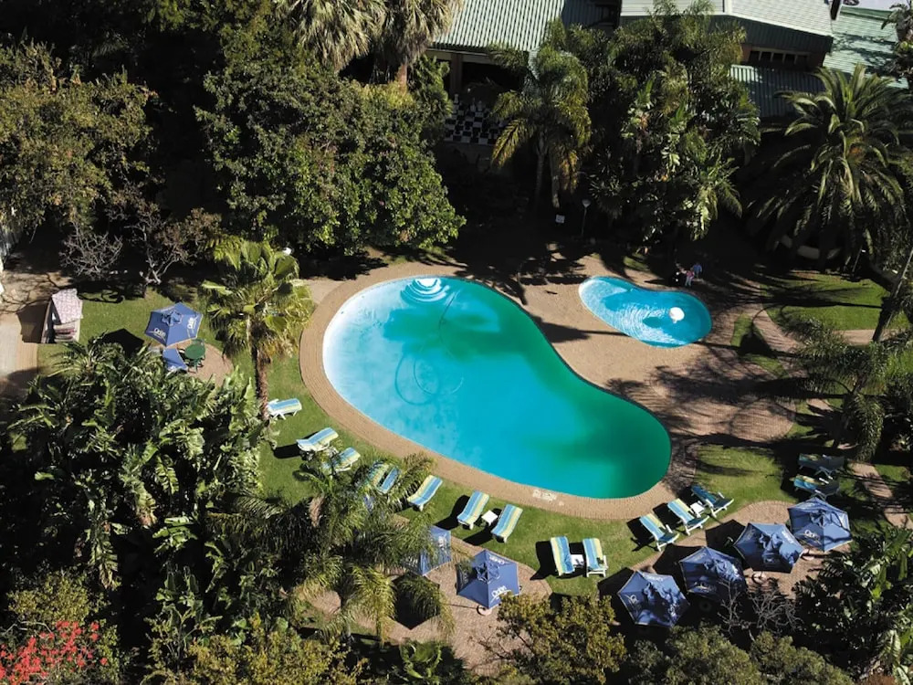 Safari Lodge, Hotel & Convention Centre