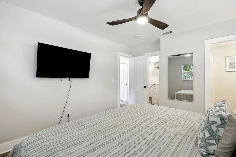 Tampa Vacation Rental ~ 3 Mi to Downtown!