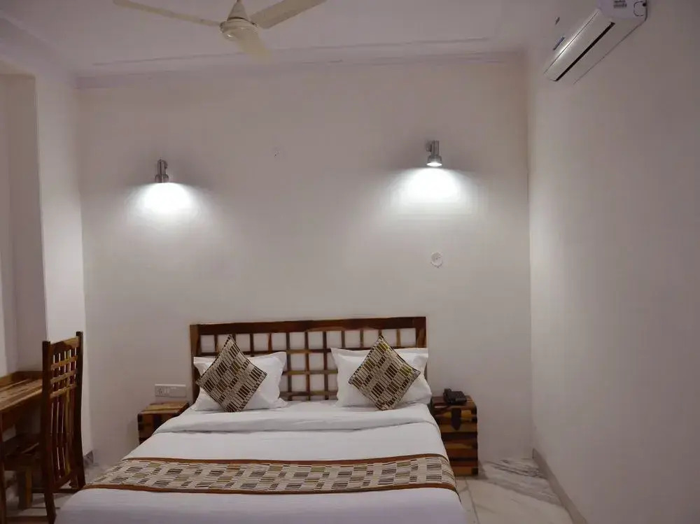 OYO 10963 Hotel Guman Auberge