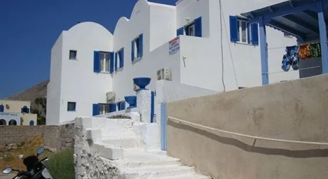 Marousi Rooms