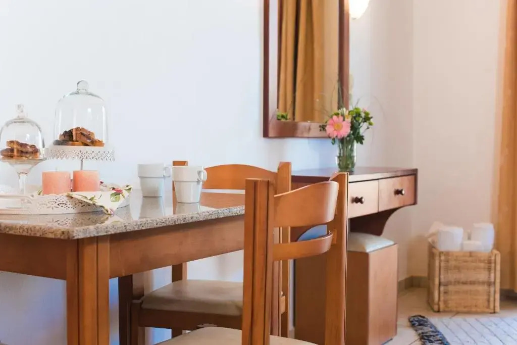 Yiannis Manos Hotel Resort