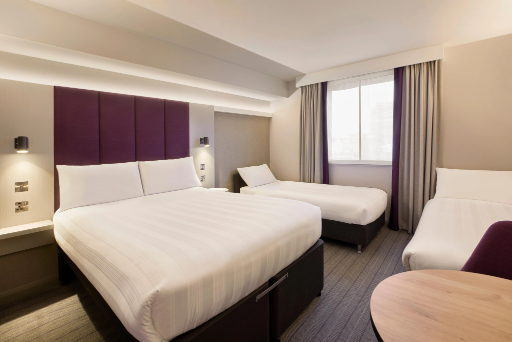 Premier Inn Rugby North - Newbold