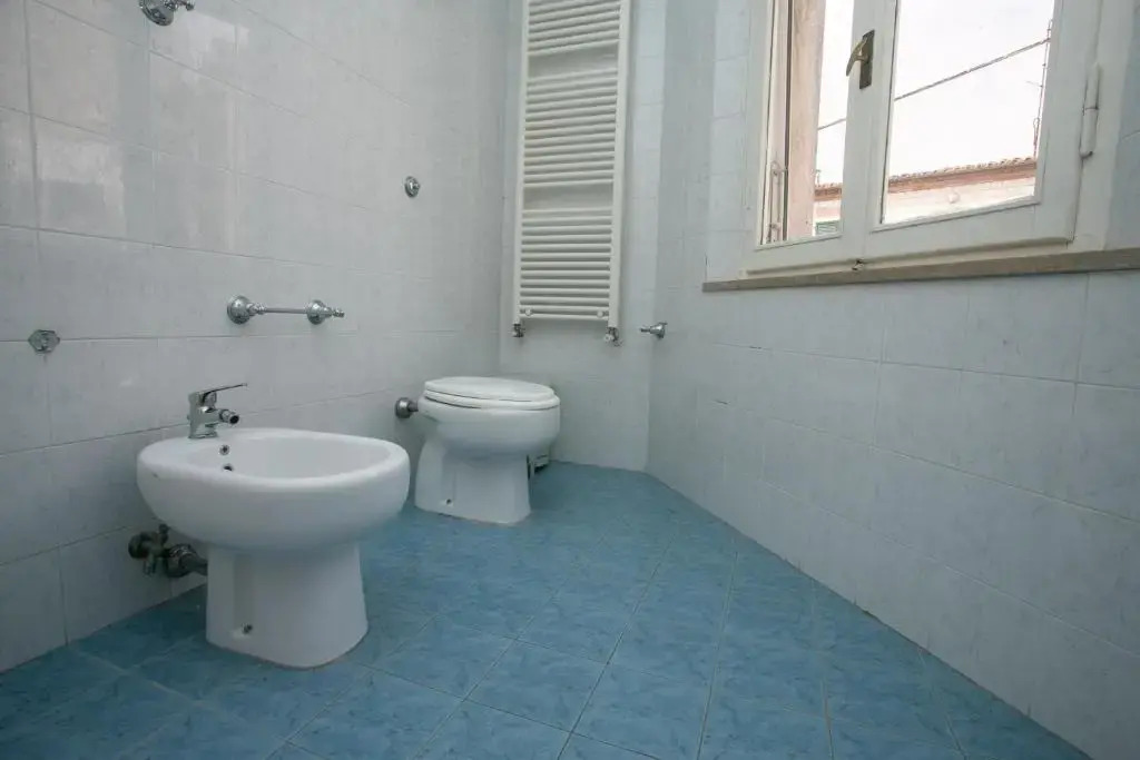N52 - Numana, Trilocale Con Terrazzo a 100 Metri Dal Mare