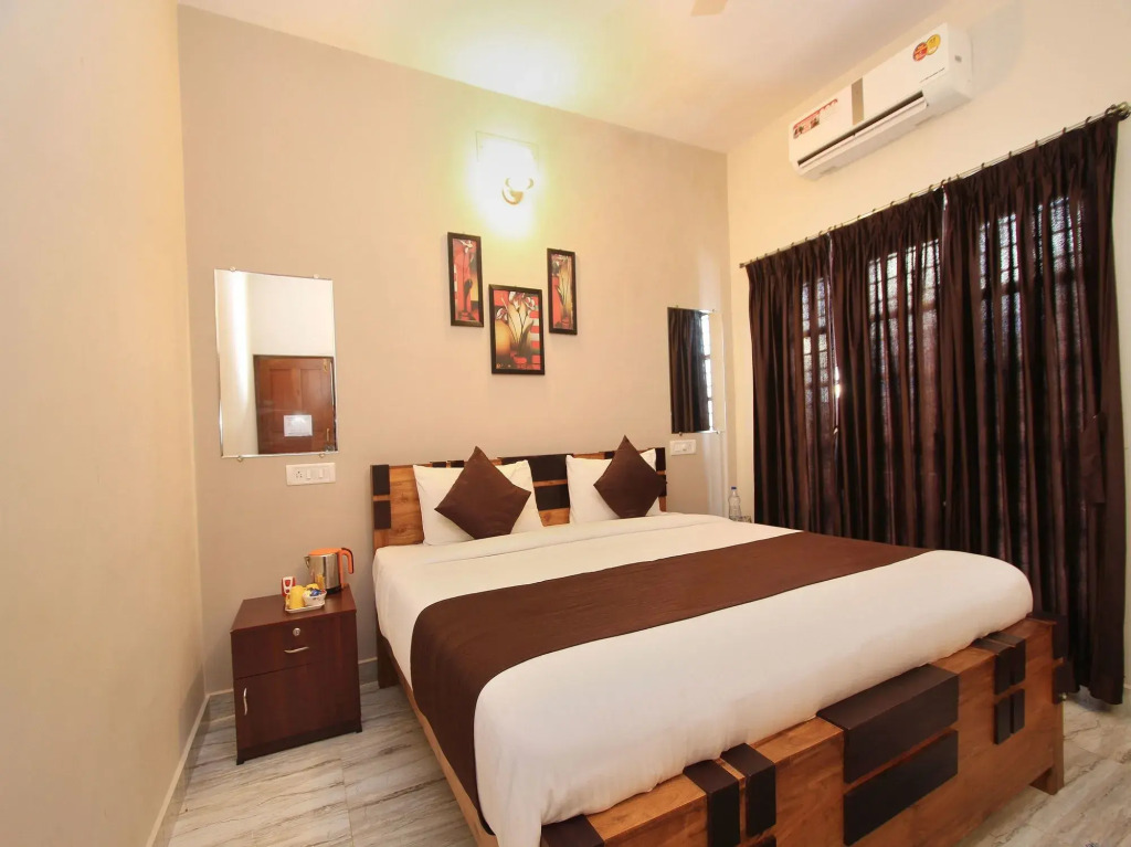 Treebo Avyukta Stay 5 min to Madikeri Fort