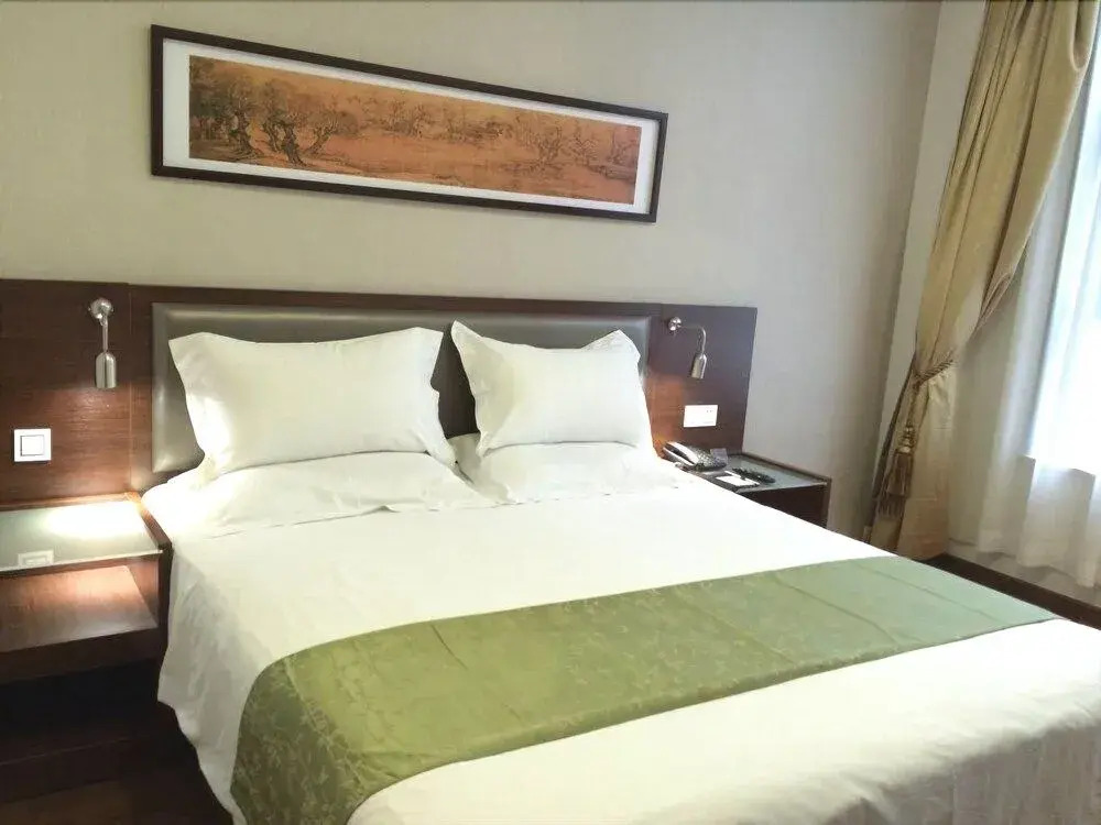 He Yin Hotel
