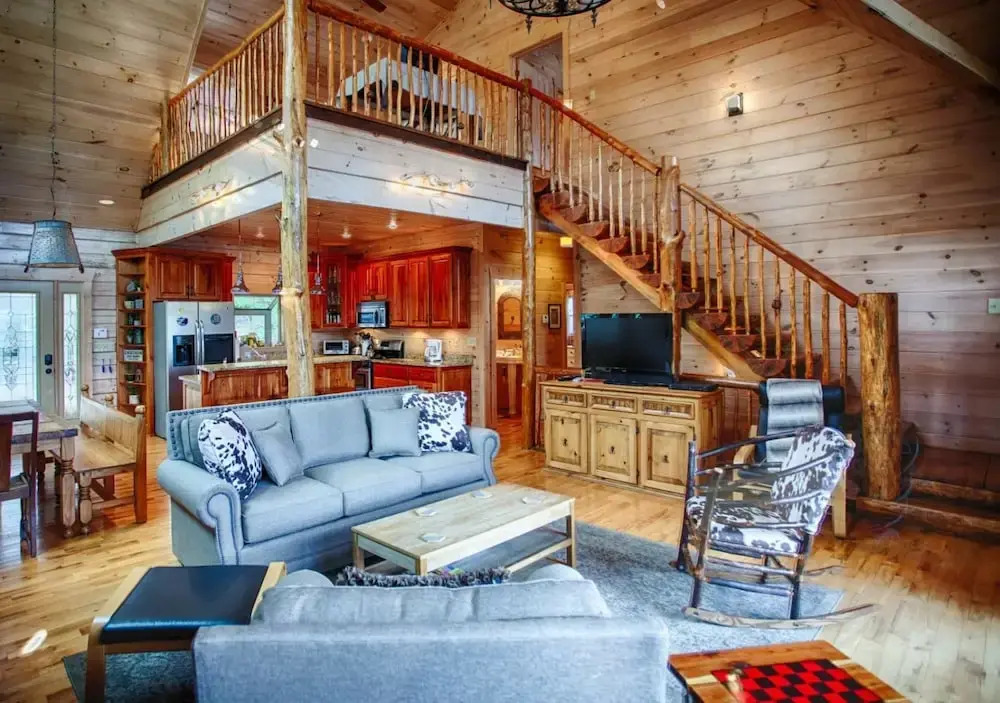 Aska Lakeside Lodge