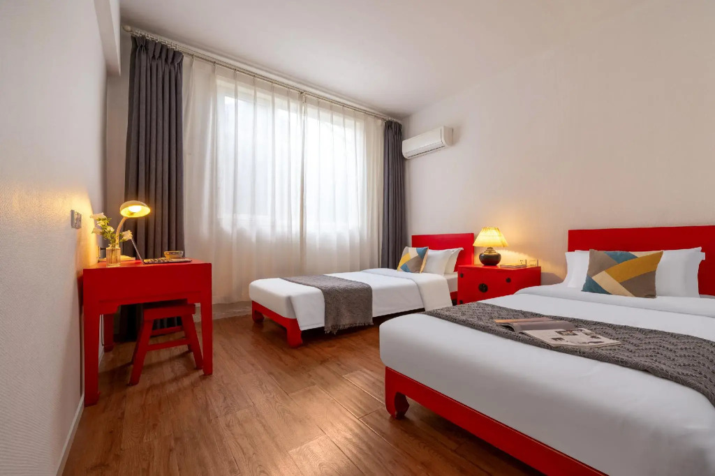 Peking Garden Youth Hostel-Houhai&Nanluoguxiang&Drum tower-Cafe&Bar&Movie night&Social area&Rooftop
