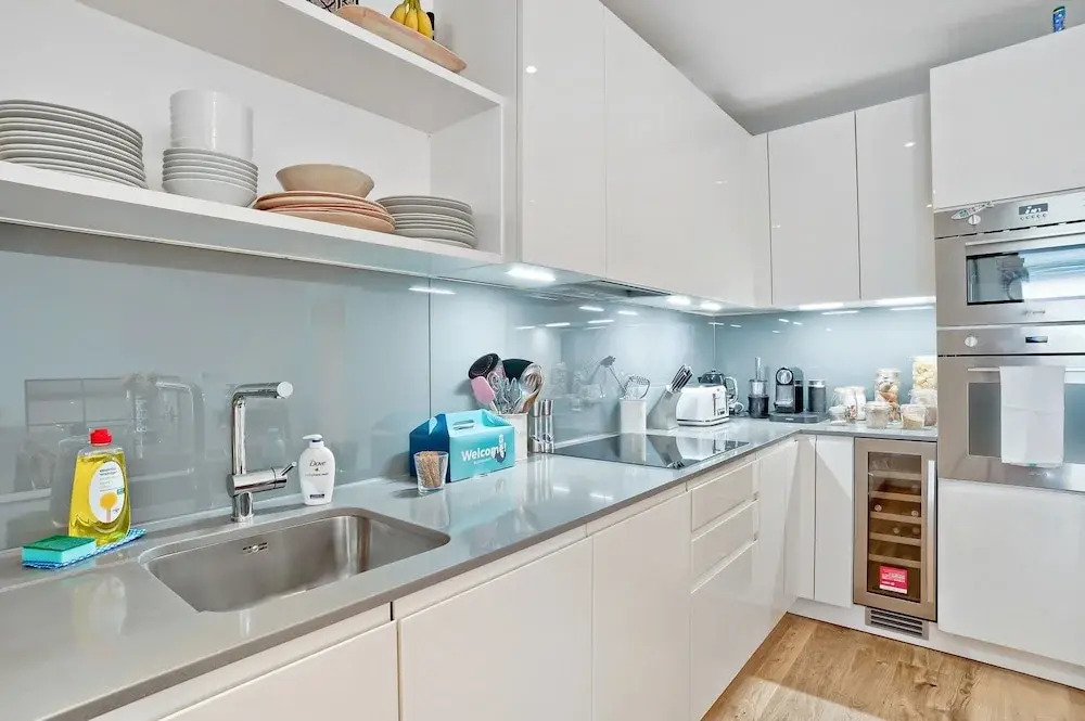 2 Bedroom Maida Vale Apartment With Patio