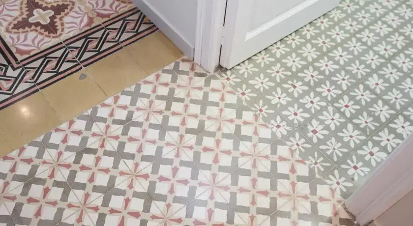 Two Sisters Apartments
