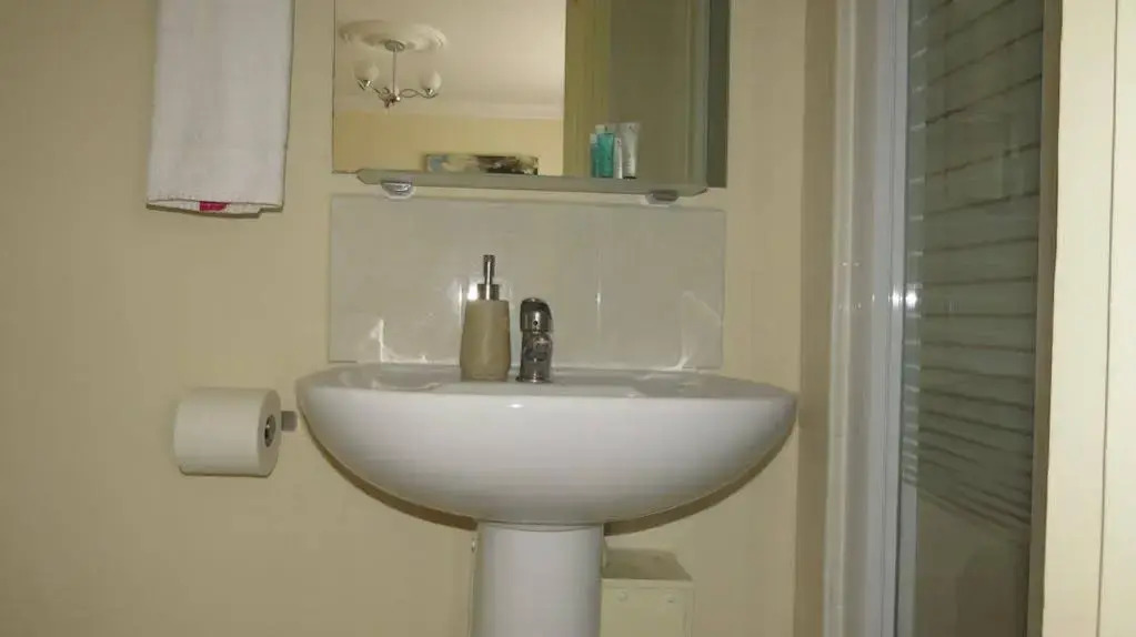 Montrose Guest House