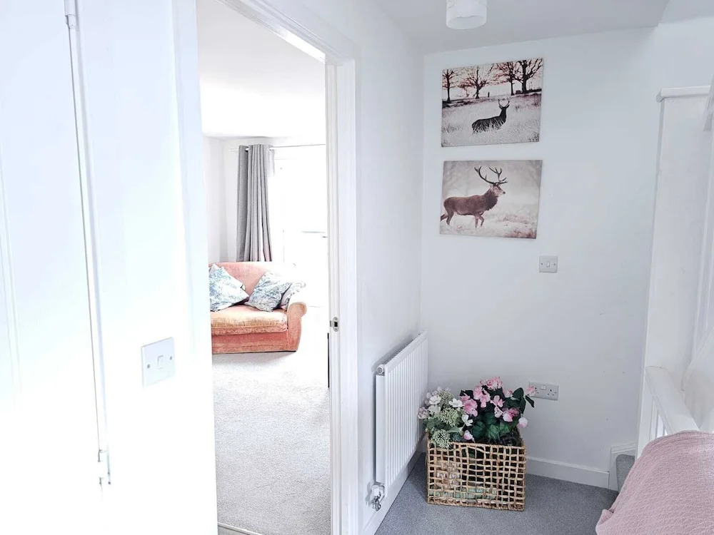 Ipswich - 3 Beds - Sleeps 6 - Private Garden