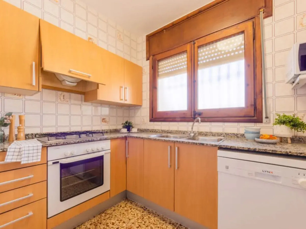 House Ibicenca Deltebre