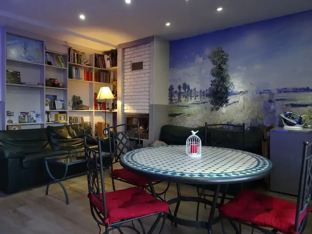 Datcha Bourguignonne, Chambres & Gîte