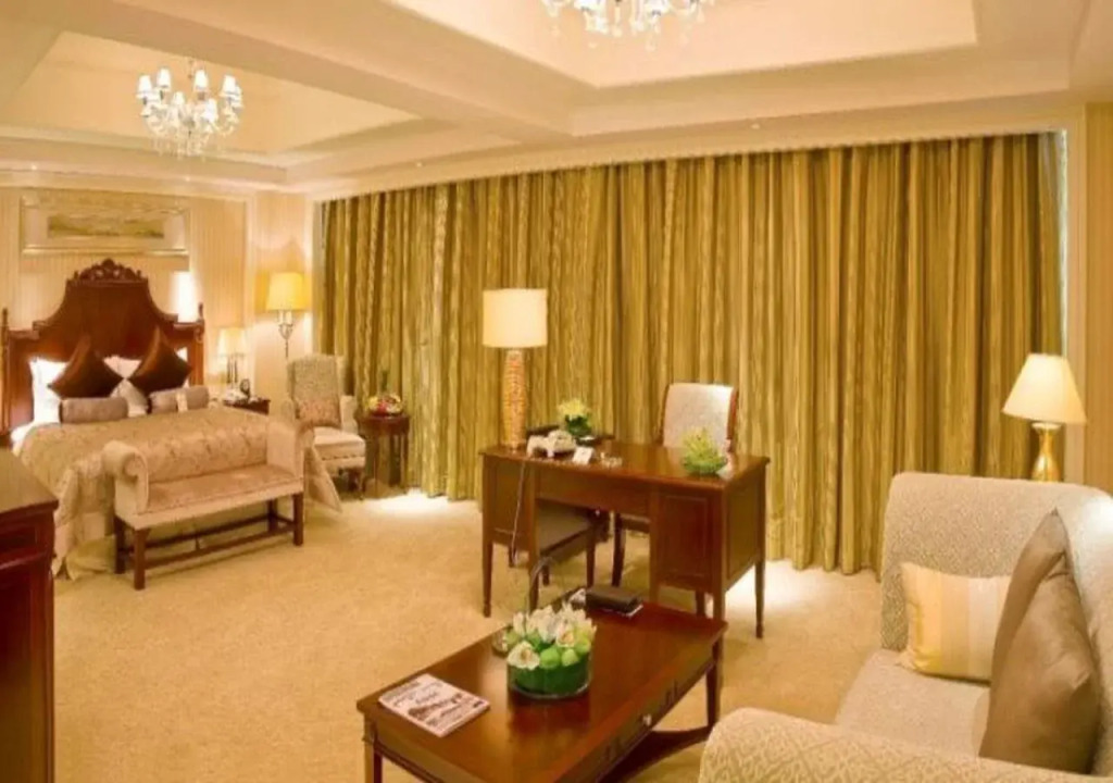Days Hotel & Suites Fudu