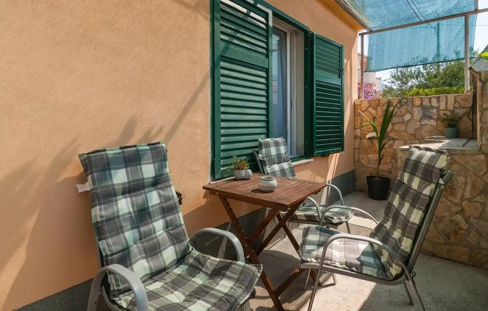 Awesome Apartment in Kastel Sucurac With Wifi and 4 Bedrooms