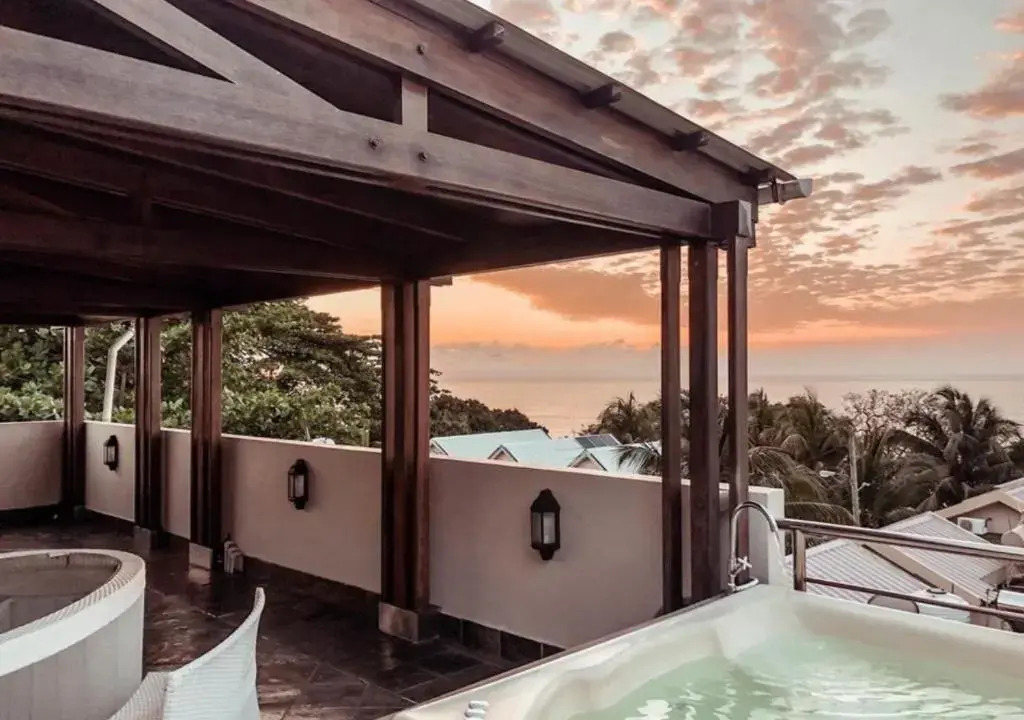 Frangipanier 2 bedrooms Sea view Penthouse