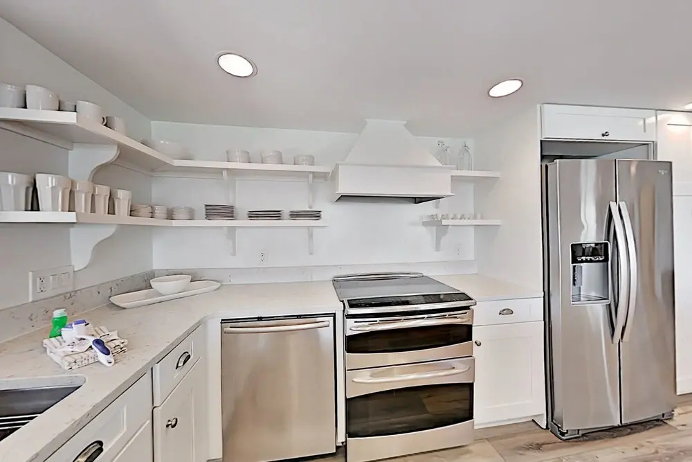 New Listing! The Beach House - Gulf-front Haven 4 Bedroom Home