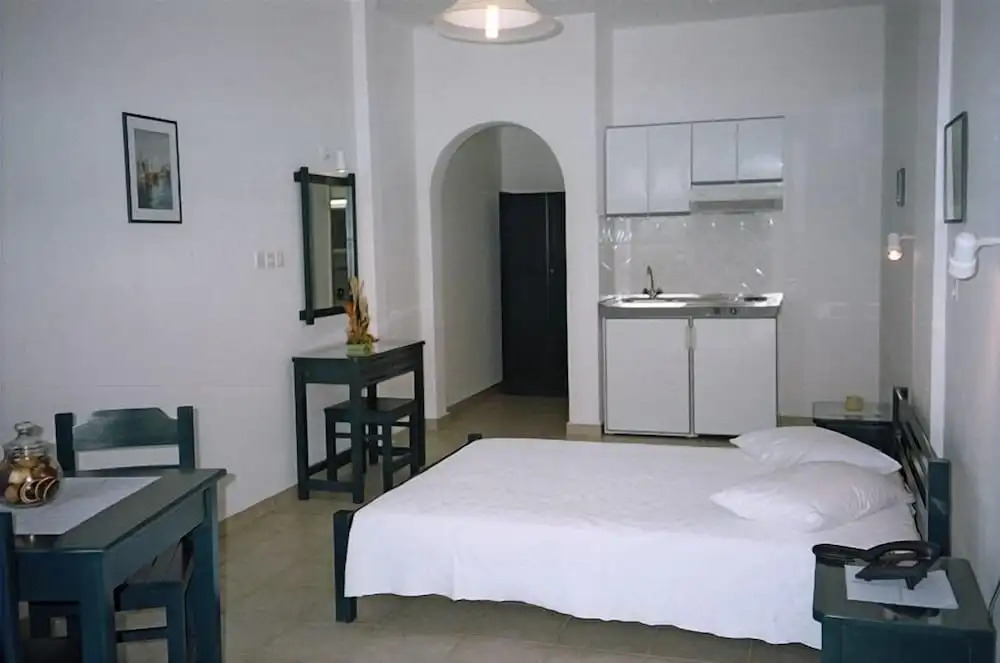 Romanzza Studios
