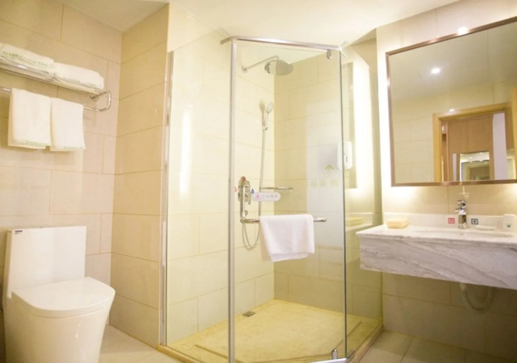 GreenTree Inn Fuyang Linquan County Yiwu Trade City Express Hotel